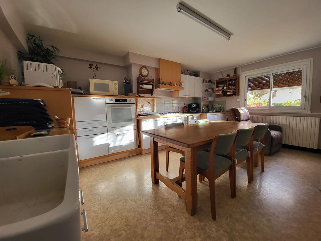 Maison traditionnelle CHAMPFORGEUIL (71530) BOUCA ET FICHOT TRANSACTIONS