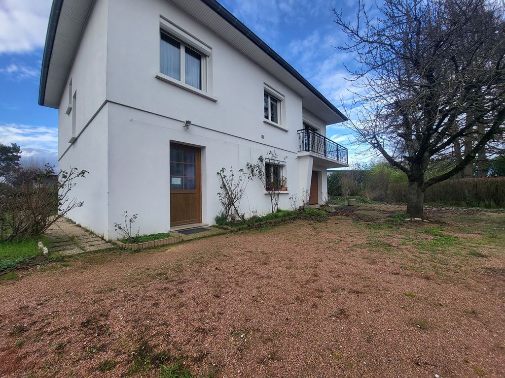 Maison traditionnelle CHAMPFORGEUIL (71530) BOUCA ET FICHOT TRANSACTIONS