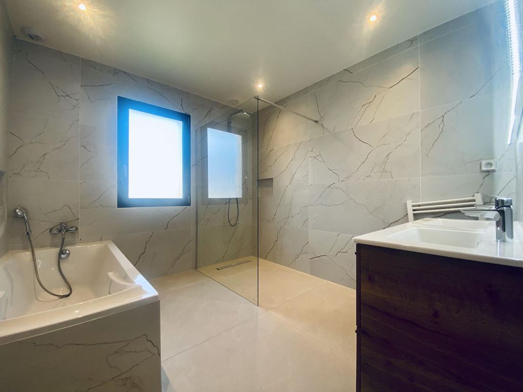 Maison Contemporaine ST MARCEL (71380) BOUCA ET FICHOT TRANSACTIONS