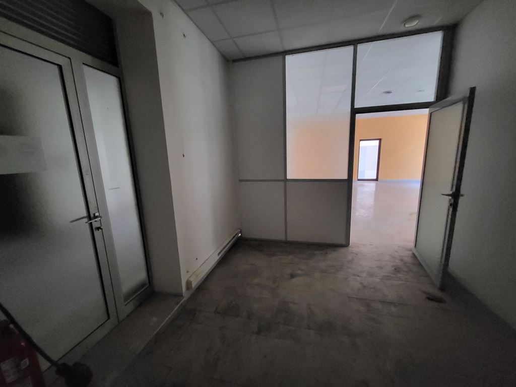 Local commercial CHALON SUR SAONE (71100) BOUCA ET FICHOT TRANSACTIONS