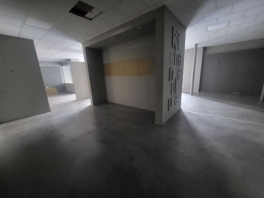 Local commercial CHALON SUR SAONE (71100) BOUCA ET FICHOT TRANSACTIONS