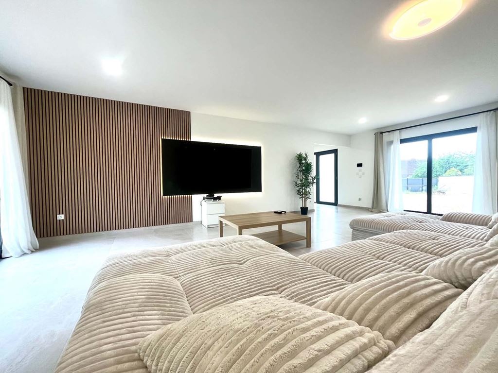 Maison Contemporaine CHAMPFORGEUIL (71530) BOUCA ET FICHOT TRANSACTIONS