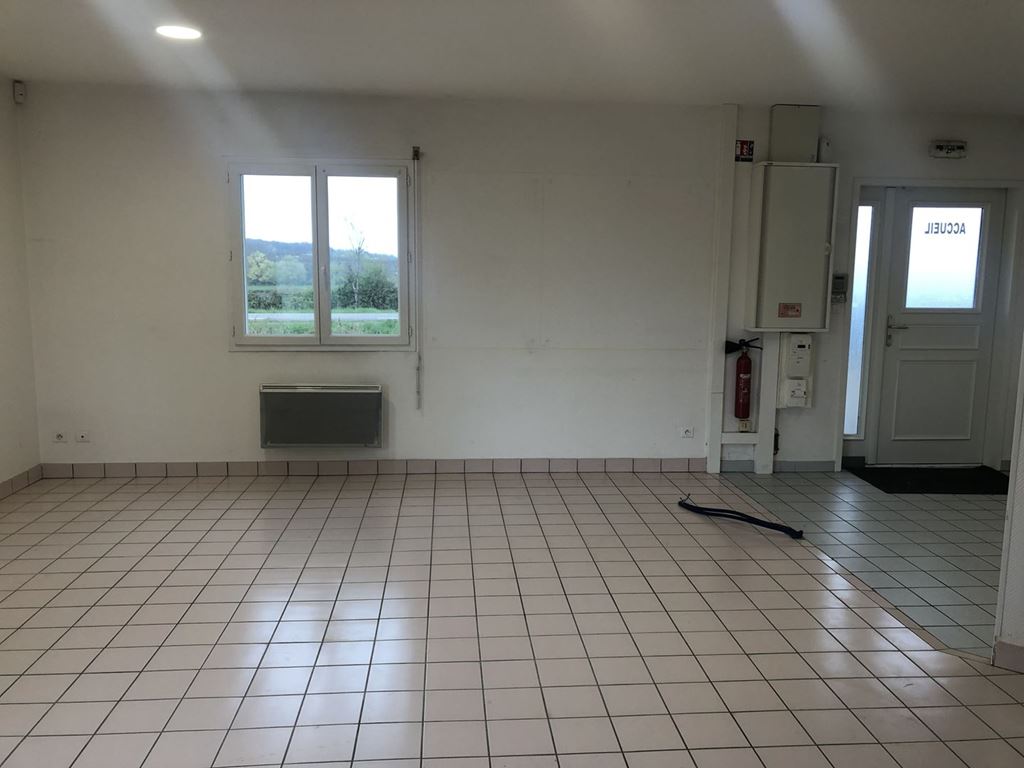 Local professionnel FARGES LES CHALON (71150) BOUCA ET FICHOT TRANSACTIONS