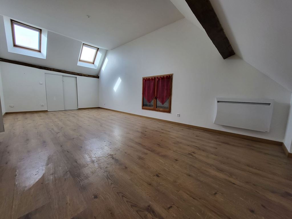 Maison de village LA CHARMEE (71100) BOUCA ET FICHOT TRANSACTIONS